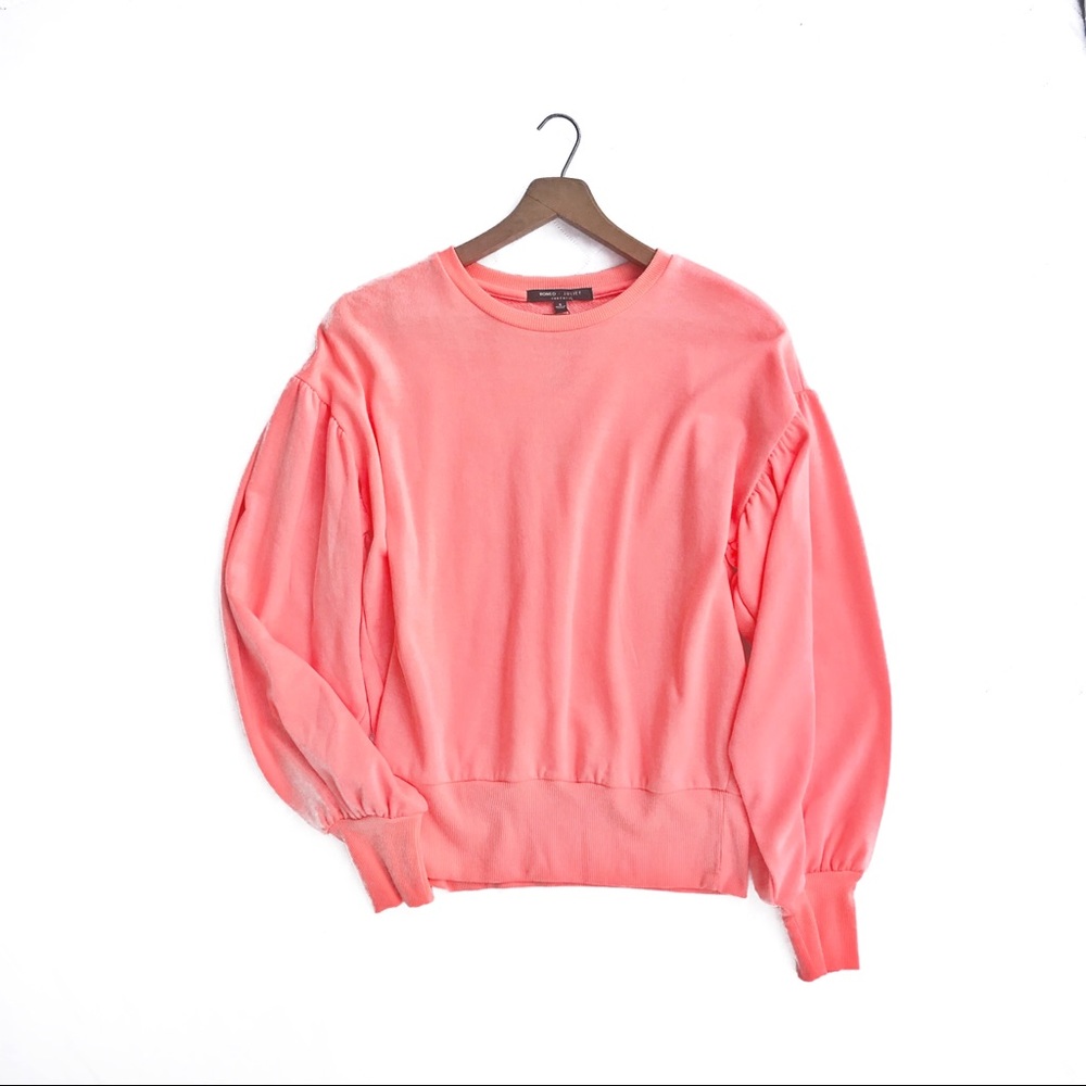 {Romeo + Juliet Couture}Neon Puff Sleeved Pullover